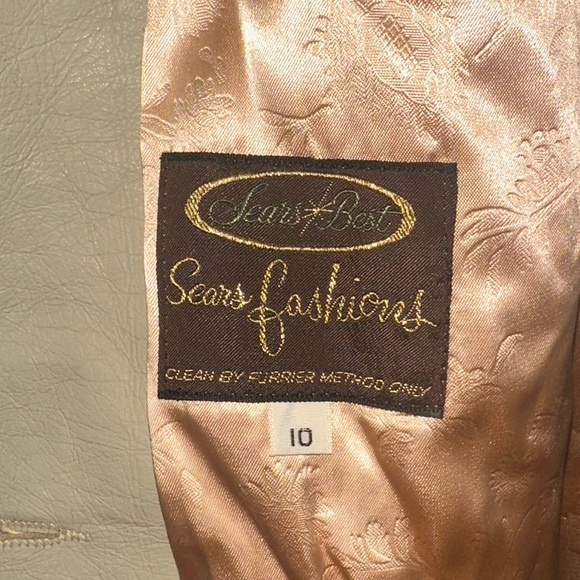 Vintage Sears Fashion Beige Faux Fur Coat Women 10 Retro Old Money Glam Chic - Picture 7 of 9